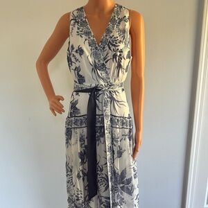 Antonio Melani Blue & White Floral Maxi Dress – Size 6 – MINT CONDITION